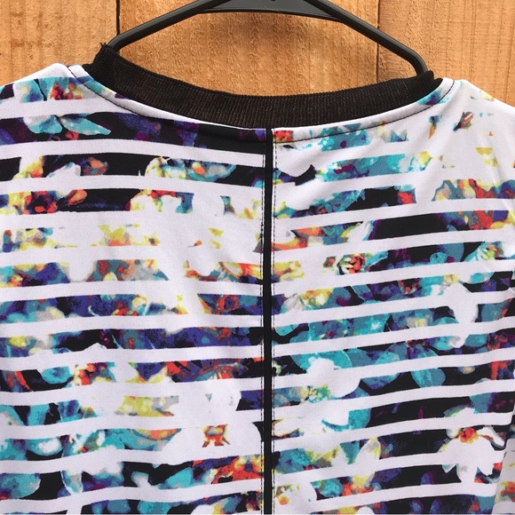 Worthington Black And White Multicolored Sleeveless Blouse Size Medium - Picture 5 of 9